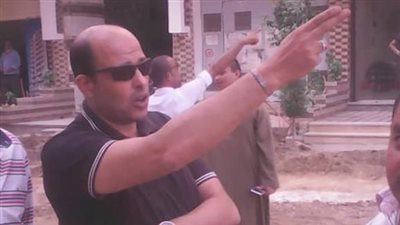 رئيس حي السلام أول يتابع أعمال رصف وتطوير شارع الأربعين
