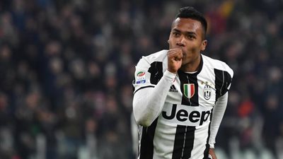 يوفنتوس ينافس ريال سوسييداد على بديل أليكس ساندرو