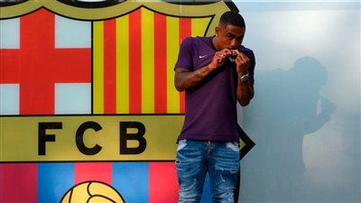 مدرب بوردو يدافع عن برشلونة في التعاقد مع مالكوم