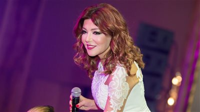 سميرة سعيد.. تهنئ إليسا على ألبومها الجديد 