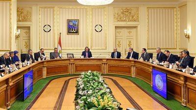 الحكومة تعتمد 4 قرارات هامة عقب منحها ثقة البرلمان .. تعرف عليها