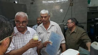 ضبط 1260 عبوة حلويات 