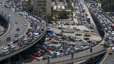النشرة المرورية.. كثافات متوسطة في محاور وميادين القاهرة والجيزة