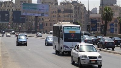 سيولة مرورية في حركة السيارات بشوارع شبرا 