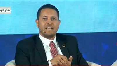 أحد المتحدثين في جلسة مؤتمر الشباب السادس: المواطن يموت من أجل مصر