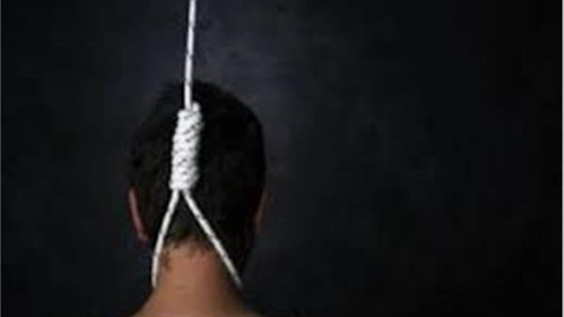 انتحار طالب