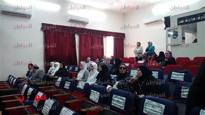 صور..  توافد العشرات من أسر الشهداء لحضور حفل 
