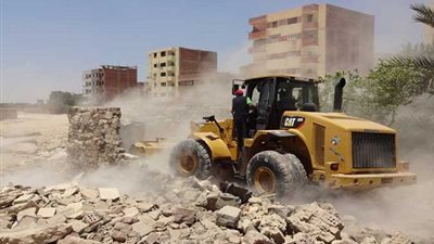 فحص ملفات 706 حالة تعٍد لتقنين أوضاعهم بواحة بلاط الوادي الجديد