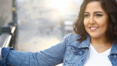 مي كساب تنشر فيديو يجسد لحظة غربية