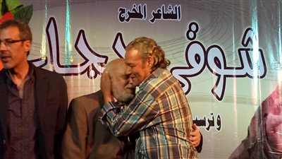 فيديو.. فاروق الفيشاوي: عائلة شوقي حجاب لها فضل كبير في مشواري الفني