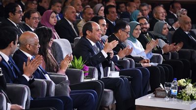 المصالحة مع الإخوان والتنمية تحارب الإرهاب .. كيف أوضح السيسي موقفه ؟