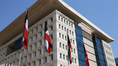 الكويت تستغني عن 5000 موظف وافد في أكتوبر المقبل  