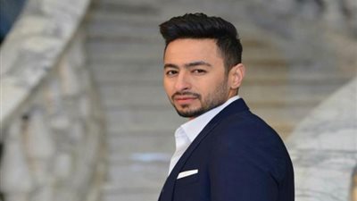 فيديو جراف| تعرف مهن فقيرة عمل بها المشاهير