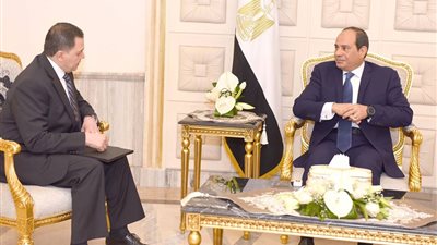 عاجل.. السيسي يستقبل وزير الداخلية