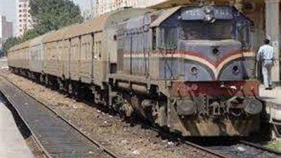 إصابة مجند شرطة إثر سقوطه من قطار الصعيد بـ بني سويف