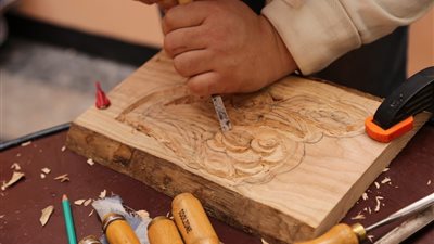 تجارة الخشب .. بين الازدهار والتدهور تظل رائدة