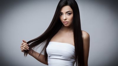 للسيدات.. تعرفِ على أسعار الشعر المستعار في الأسواق .. 