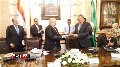 صور .. بروتوكول تعاون الجيزة وجامعة القاهرة لإنشاء مدرستين بـ 