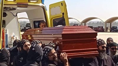 انتهاء القداس الإلهى بدير أبو مقار بحضور جثمان الأنبا إبيفانيوس