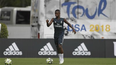 زيكو يُشيد بجوهرة ريال مدريد