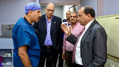 رئيس جامعة بني سويف: إنهاء حالات قوائم الانتظار للمرضى قبل الأضحى المبارك