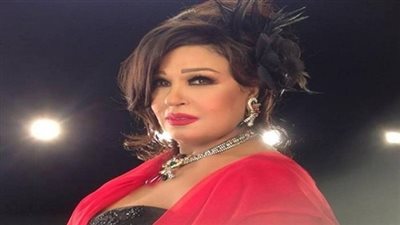 كيف احتفلت فيفي عبده بعيد ميلاد حفيدتها ؟  