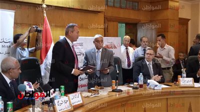 صور.. دار الهلال توقع عقد تسوية الديون لـ بنك مصر 