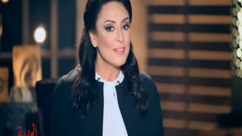 الإعلامية منى العراقي