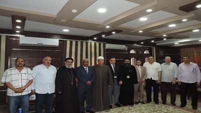 صور.. وفدا من الأزهر والكنيسة يهنئ مدير أمن كفرالشيخ الجديد 