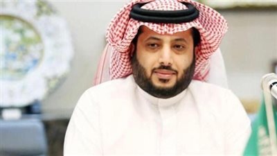 فيديو.. تركي آل الشيخ يداعب محللين قناة بيراميدز 