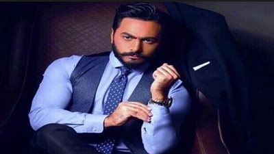 شاهد.. صور حملة دعايا ألبوم عيش بشوقك لـ تامر حسني  