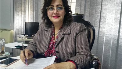 منى محرز لـ 