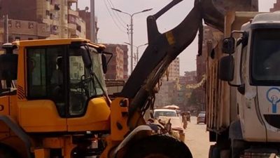 مجلس مدينة الخصوص يتابع أعمال متعهدى النظافة بجميع القطاعات لجمع القمامة