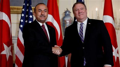 وزيرا خارجية تركيا وأمريكا يتفقان على حل خلافات بلديهما
