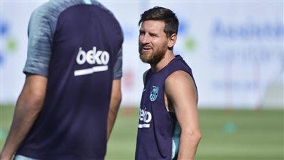 صور.. ميسي يستأنف أستعداداته مع برشلونة