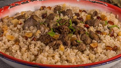 مطبخ بوابة المواطن يقدم الأرز بـ كبدة الدجاج