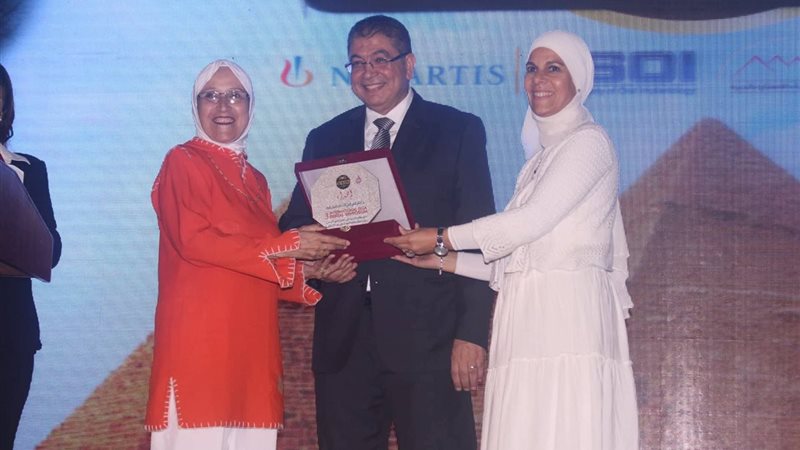 جزء من التكريمات
