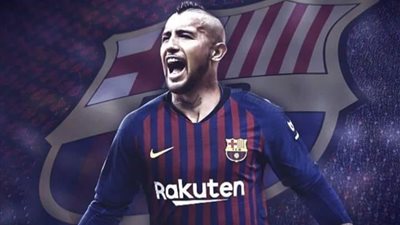 رسميا.. برشلونة يعلن التعاقد مع فيدال