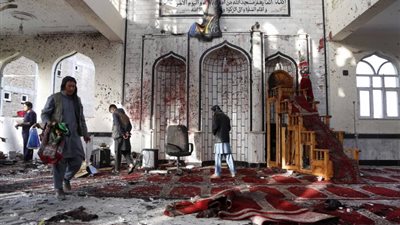  مصرع 39 شخص إثر تفجير انتحاري في أفغانستان 