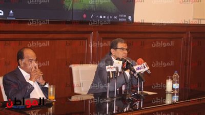 صور.. وزير القوى العاملة يكشف لـ