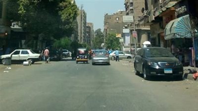 صور.. رفع مخلفات القمامة في شوارع روض الفرج
