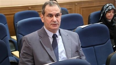 مدحت الشريف: خطط التطوير خفضت أعداد شركات قطاع الأعمال الخاسرة