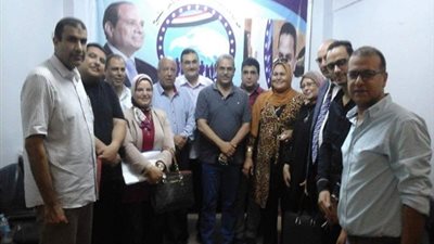 مستقبل وطن بكفر الشيخ يبدء حملة تنظيف وتجميل الميادين بـ المدن والقرى 