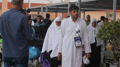 فيديو.. حاج فلسطيني: الجيش المصري قدم لنا كل الاحتياجات خلال رحلتنا إلى القاهرة