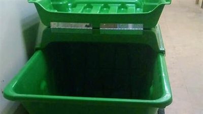 محافظ سوهاج: حاويات جديدة  لجمع القمامة من المنازل بحى شرق