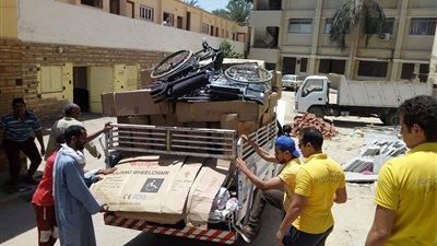 تسليم أجهزه تعويضية وإعانات لذوى الإعاقة بسمالوط بالمنيا