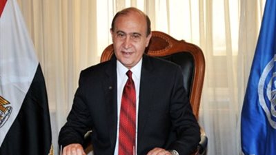 مهاب مميش: سنحقق ضعف عائدات قناة السويس قبل حلول عام 2023