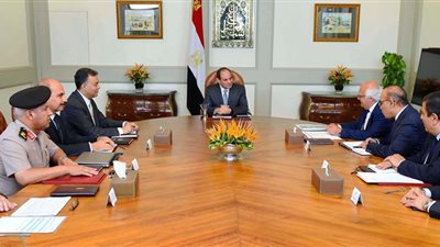 السيسي يجتمع مع رئيس شركة هيرنكنشت الألمانية لـ صناعة ماكينات حفر الأنفاق