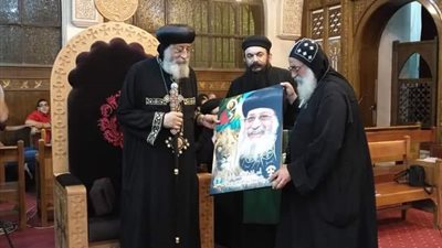 صور.. البابا تواضروس الثاني يلقي محاضرة في كورس العهد الجديد