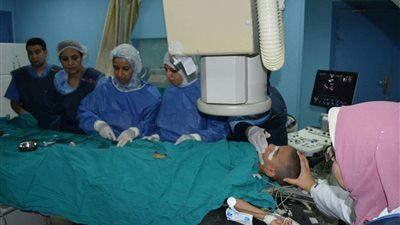 ١٦عملية قسطرة قلب للأطفال بـ مستشفي سوهاج الجامعي